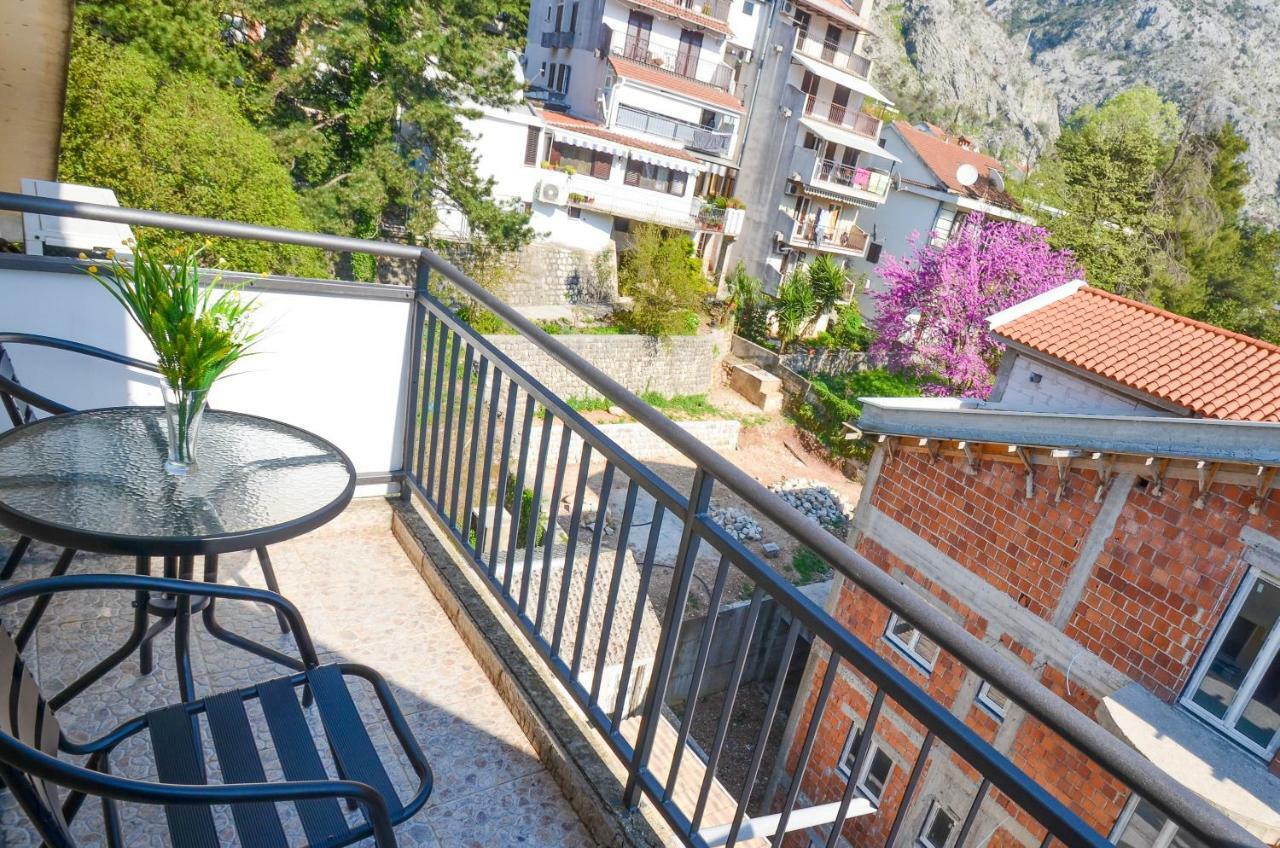 Apartment Barona Kotor Bagian luar foto