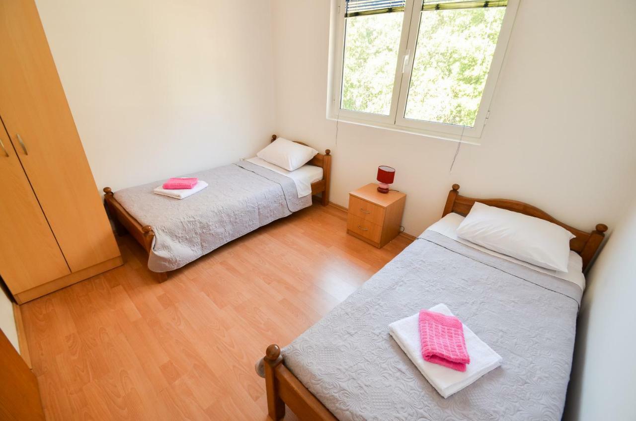 Apartment Barona Kotor Bagian luar foto