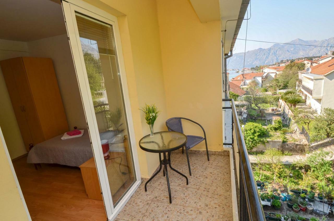 Apartment Barona Kotor Bagian luar foto